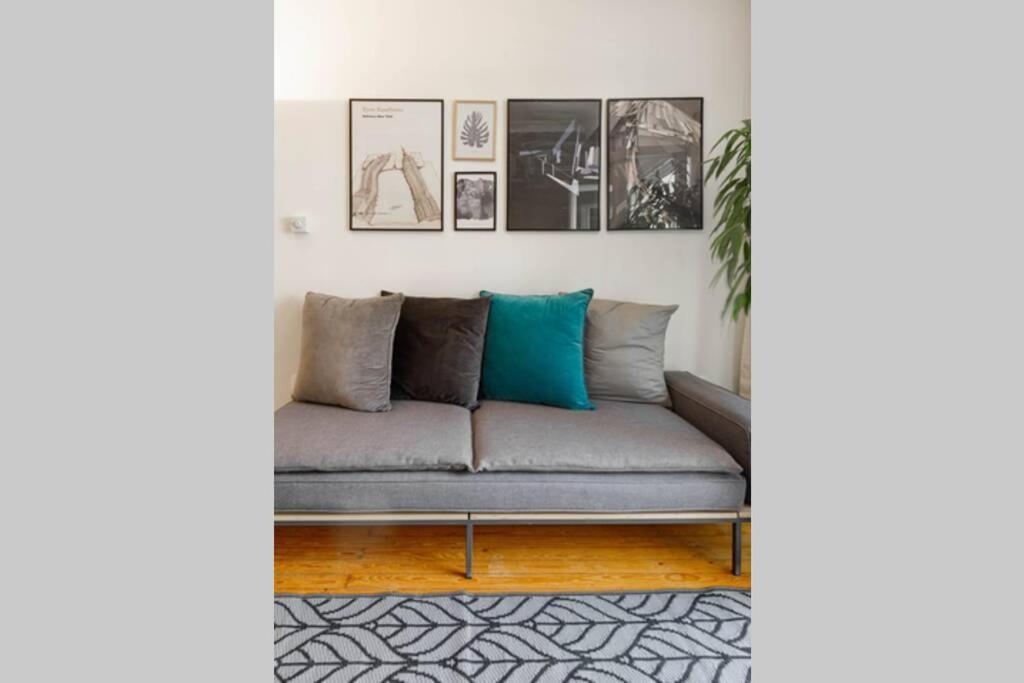 The Wall Downtown Apartment